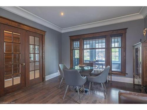 6217 Orchard Avenue, Niagara Falls, ON - Indoor Photo Showing Dining Room