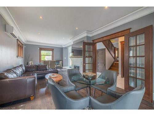 6217 Orchard Avenue, Niagara Falls, ON - Indoor Photo Showing Living Room With Fireplace