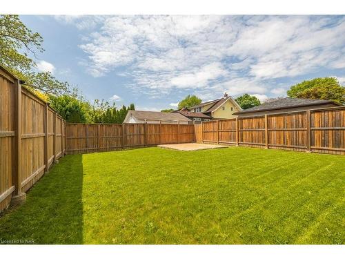 6217 Orchard Avenue, Niagara Falls, ON - Outdoor With Backyard