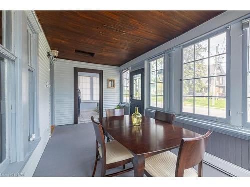 6217 Orchard Avenue, Niagara Falls, ON - Indoor Photo Showing Dining Room