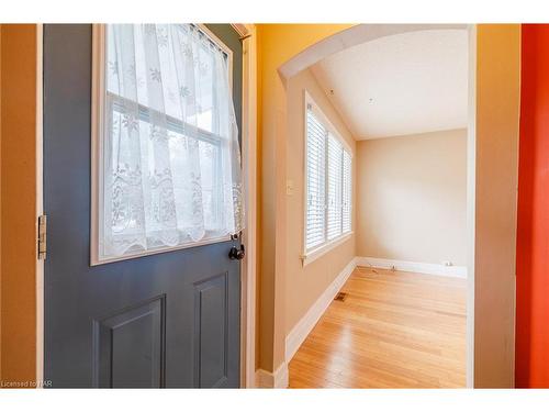 33 Dufferin Street, Welland, ON - Indoor Photo Showing Other Room