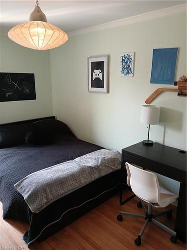 71 Albert Street, Welland, ON - Indoor Photo Showing Bedroom