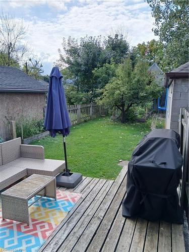 71 Albert Street, Welland, ON - Outdoor With Backyard