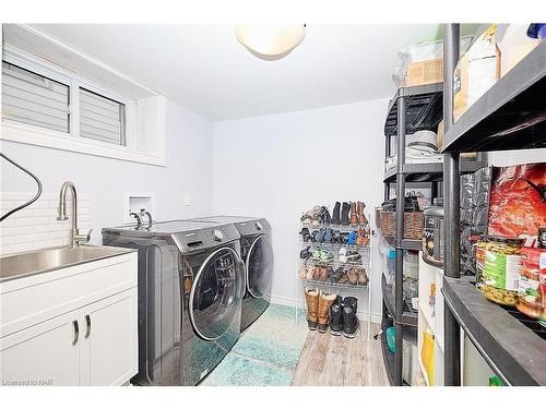 362 Gatfield Avenue, Welland, ON - Indoor Photo Showing Laundry Room