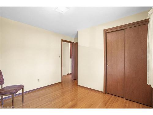 16 St. Lawrence Drive, St. Catharines, ON - Indoor Photo Showing Other Room