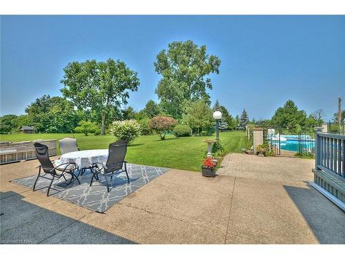 1750 York Road, Niagara-On-The-Lake, ON - Outdoor With Backyard