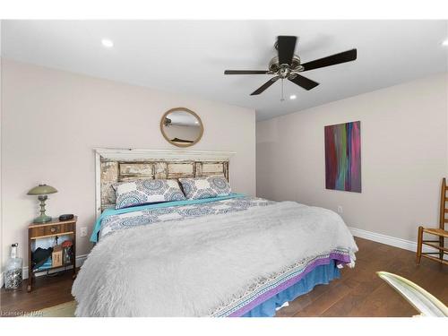 225 Windmill Point Road, Ridgeway, ON - Indoor Photo Showing Bedroom