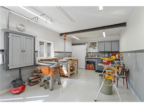 225 Windmill Point Road, Ridgeway, ON - Indoor Photo Showing Garage