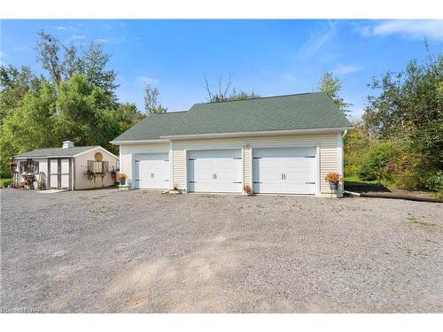 225 Windmill Point Road, Ridgeway, ON - Outdoor