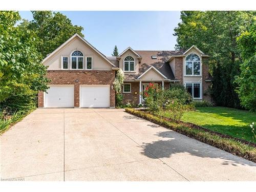 10 Watersedge Circle Circle, St. Catharines, ON - Outdoor With Facade