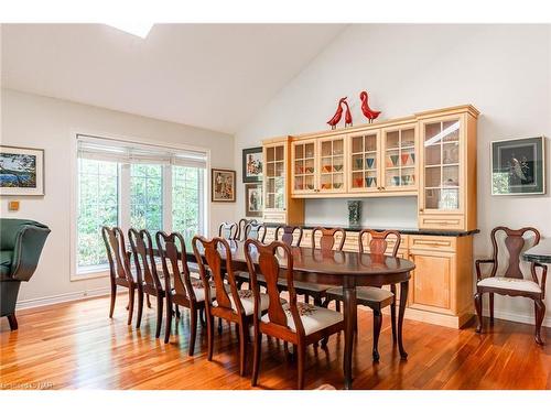 10 Watersedge Circle Circle, St. Catharines, ON - Indoor Photo Showing Dining Room