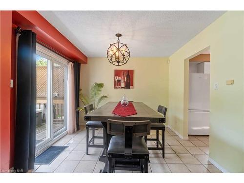 57 Bayview Drive, Grimsby, ON - Indoor Photo Showing Dining Room