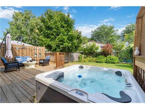 57 Bayview Drive, Grimsby, ON - Outdoor With Deck Patio Veranda With Backyard