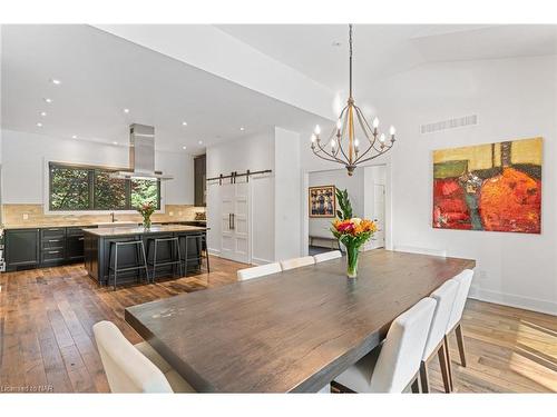 566 Lansdowne Avenue, Niagara-On-The-Lake, ON - Indoor Photo Showing Dining Room