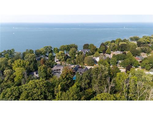 566 Lansdowne Avenue, Niagara-On-The-Lake, ON - Outdoor With Body Of Water With View