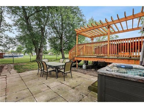 2503 Coral Avenue, Stevensville, ON - Outdoor With Deck Patio Veranda