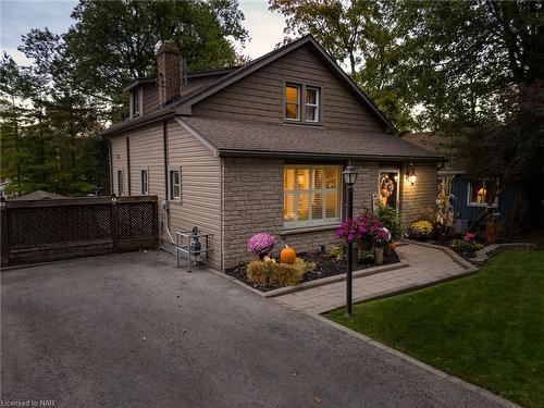 10562 Lakeshore Road W, Port Colborne, ON - Outdoor