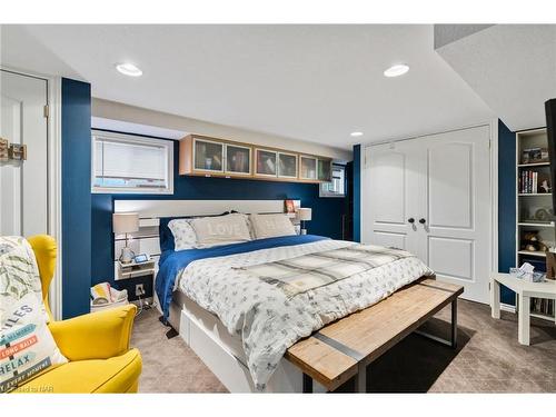 10562 Lakeshore Road W, Port Colborne, ON - Indoor Photo Showing Bedroom