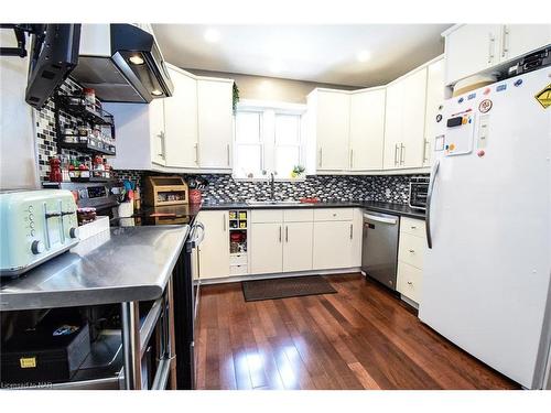 63 Elgin Street E, Welland, ON - Indoor Photo Showing Kitchen