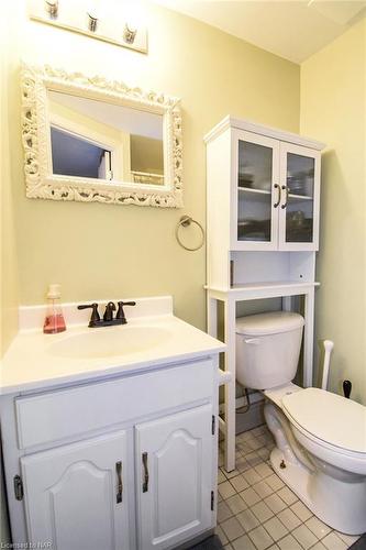 63 Elgin Street E, Welland, ON - Indoor Photo Showing Bathroom