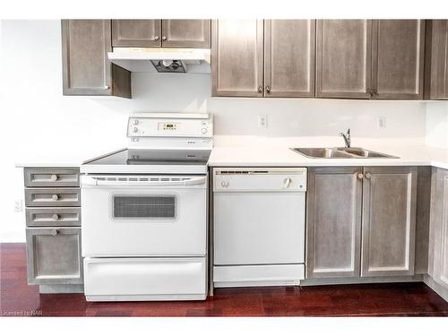 506-77 Lombard Street, Toronto, ON - Indoor Photo Showing Kitchen With Double Sink