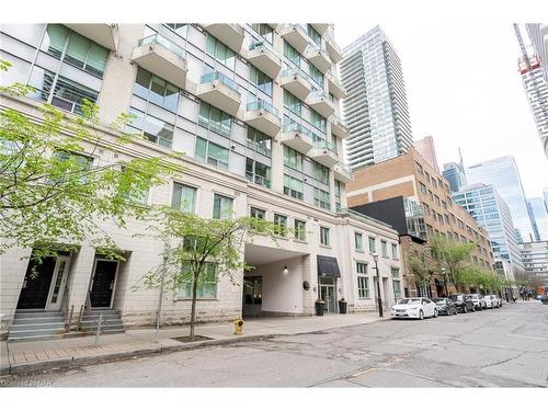 506-77 Lombard Street, Toronto, ON - Outdoor With Facade