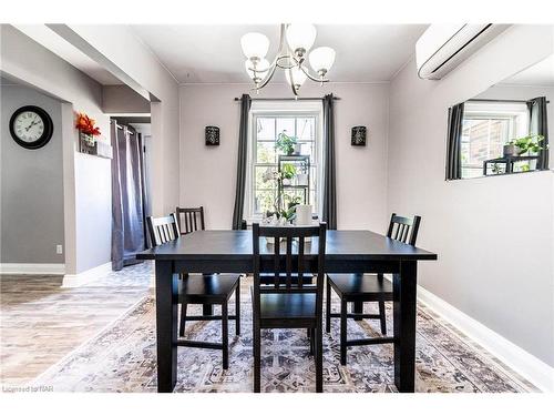 5396 Alexander Crescent, Niagara Falls, ON - Indoor Photo Showing Dining Room