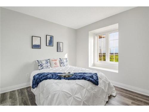 125 Dunlop Court, Brampton, ON - Indoor Photo Showing Bedroom