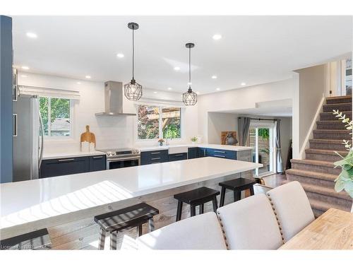 14 Laguna Crescent, St. Catharines, ON - Indoor Photo Showing Kitchen With Upgraded Kitchen