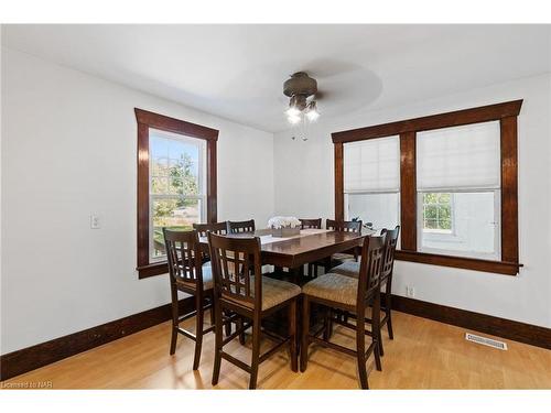 1700 Chatham Road, Fort Erie, ON - Indoor Photo Showing Dining Room