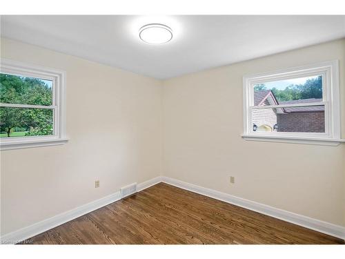 25 Parnell Road, St. Catharines, ON - Indoor Photo Showing Other Room