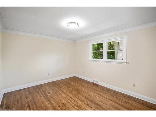 25 Parnell Road, St. Catharines, ON - Indoor Photo Showing Other Room