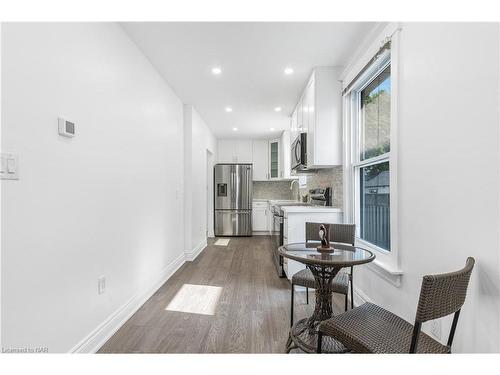 36 Margery Road, Welland, ON - Indoor Photo Showing Kitchen