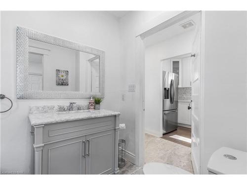 36 Margery Road, Welland, ON - Indoor Photo Showing Bathroom