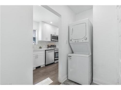 36 Margery Road, Welland, ON - Indoor Photo Showing Laundry Room