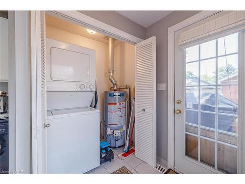 263 Maplewood Avenue, Crystal Beach, ON - Indoor Photo Showing Laundry Room