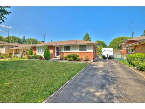 6357 Glengate Street, Niagara Falls, ON - Outdoor With Facade