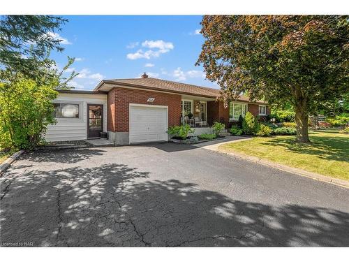 4 Tamarack Street, Welland, ON - Outdoor With Facade