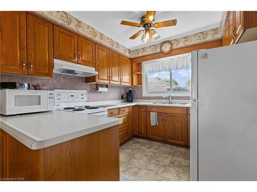 4 Tamarack Street, Welland, ON - Indoor Photo Showing Kitchen