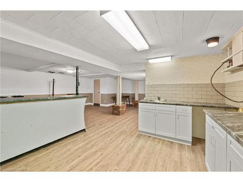 4 Tamarack Street, Welland, ON - Indoor Photo Showing Kitchen