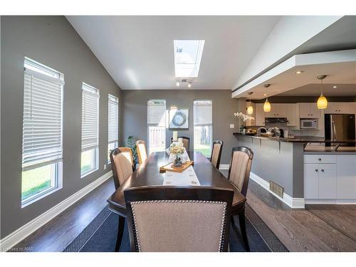 3829 Northwood Drive, Niagara Falls, ON - Indoor Photo Showing Dining Room