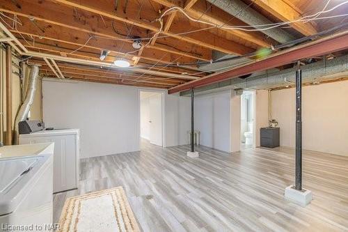 8830 Parliament Avenue, Niagara Falls, ON - Indoor Photo Showing Basement