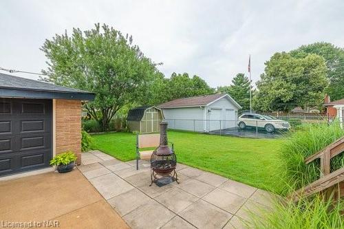 8830 Parliament Avenue, Niagara Falls, ON - Outdoor With Backyard