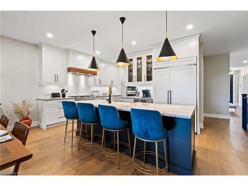 45 Peach Tree Common, St. Catharines, ON - Indoor Photo Showing Kitchen With Upgraded Kitchen