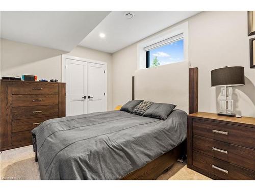 45 Peach Tree Common, St. Catharines, ON - Indoor Photo Showing Bedroom