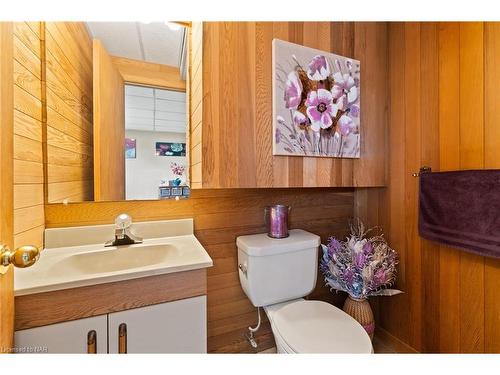 263 Barrick Road, Port Colborne, ON - Indoor Photo Showing Bathroom