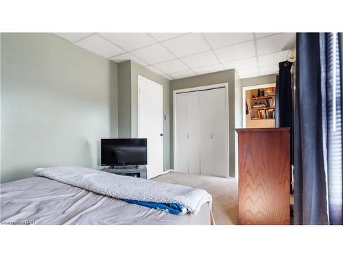 41 Berryman Avenue, St. Catharines, ON - Indoor Photo Showing Bedroom