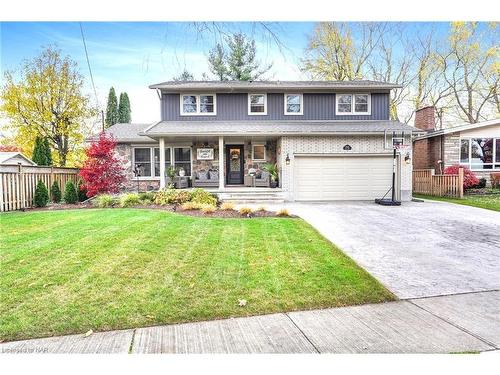 6940 Coach Drive, Niagara Falls, ON - Outdoor With Deck Patio Veranda With Facade