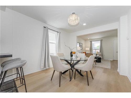 158 Niagara Falls Road, Thorold, ON - Indoor Photo Showing Dining Room