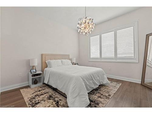 74 Cannery Drive, Niagara-On-The-Lake, ON - Indoor Photo Showing Bedroom